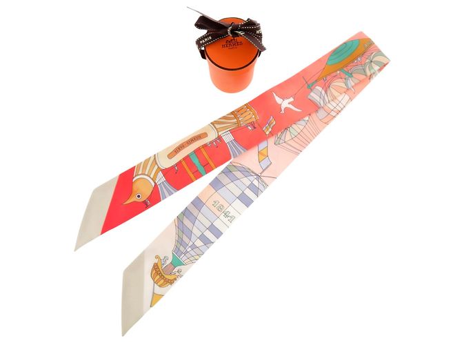 Autre Marque Lenço de seda Hermès Twilly Les Folies Du Ciel Rosa Branco Vermelho