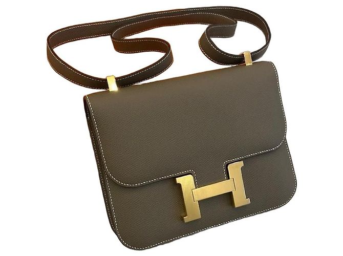 Hermès Constance 24 cuir Epsom gris Etoupe avec finitions dorées
