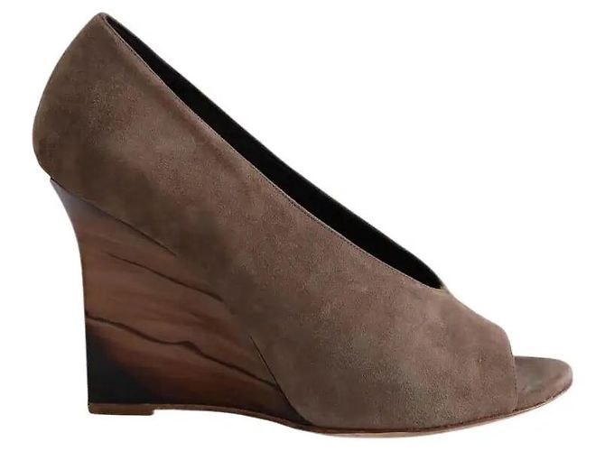 Burberry Saltos castanhos Marrom