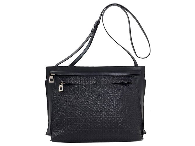Borsa a Spalla Loewe Anagram Repeat Nero