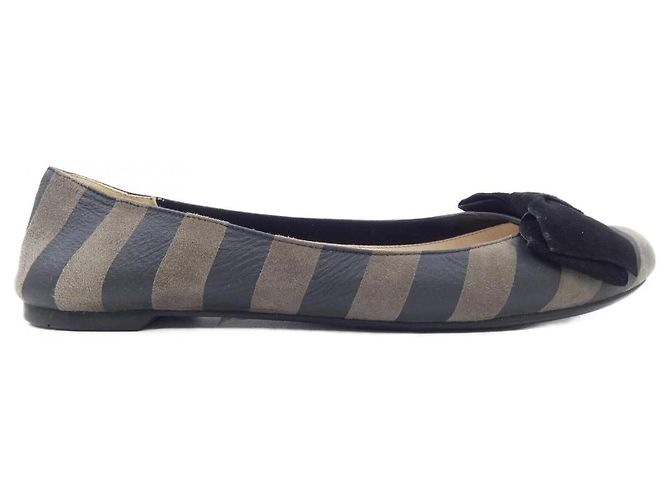 Scarpe basse Prada Marrone Nero 