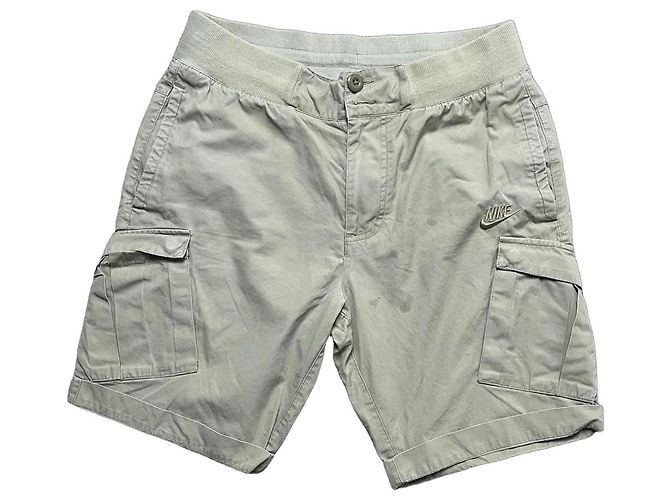 Beige Nike Cargo-Shorts