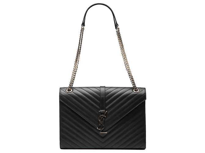 Bolsa envelope grande em couro de bezerro preto com chevron monograma Saint Laurent