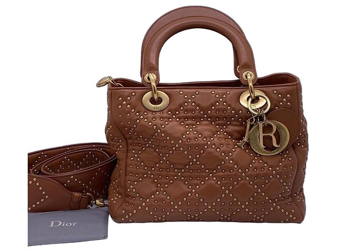 Bolsa de ombro Dior Duchess em couro caramelo