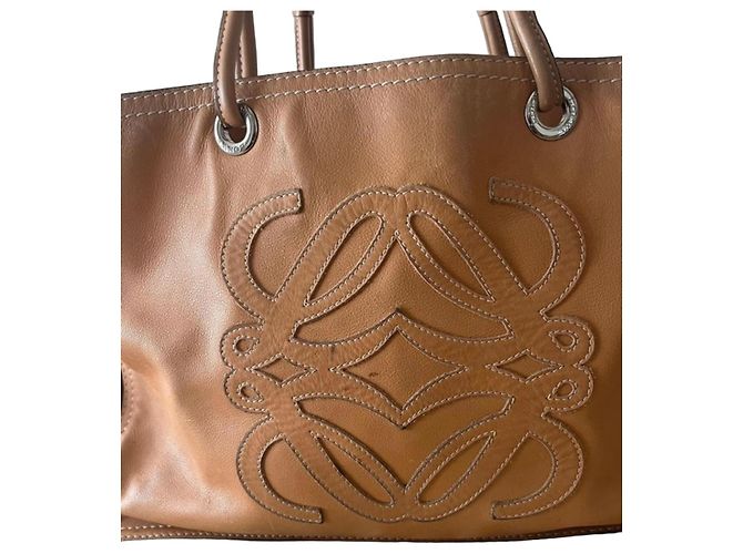 Bolsa Loewe de couro marrom