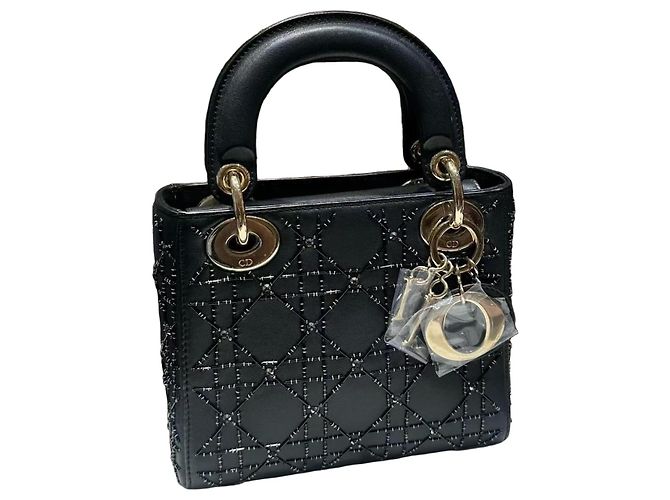Bolsa Dior Diana bordado preto com contas