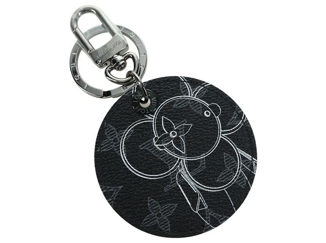 LOUIS VUITTON Monogram Eclipse Portachiavi Vivienne Charm MP1993 Auth YKZ1405SAM Monogramma