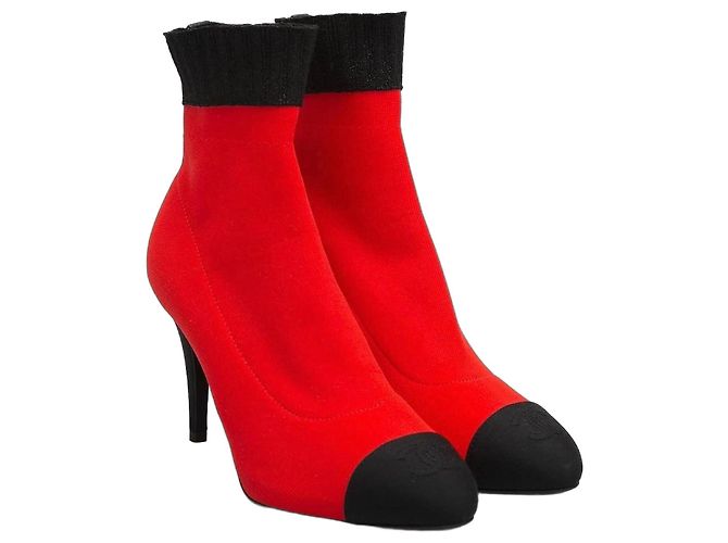 NWOB Chanel 2019 Red & Black Knit Sock Booties, Size 41 pre-owned
