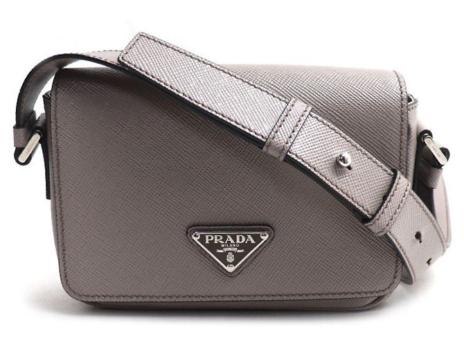 Prada Saffiano Triangle Logo Schultertasche Braun