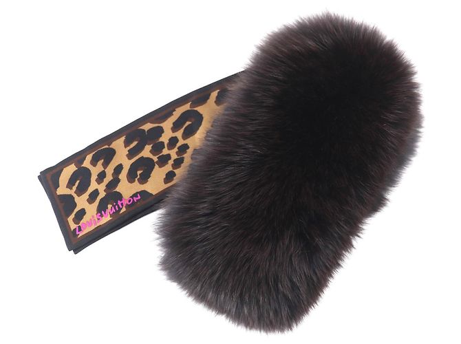 Cachecol Tippet de seda marrom e pele de raposa Louis Vuitton