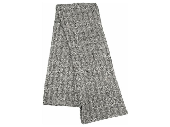 Chanel Sciarpa in Cashmere e Seta Grigia Marrone 