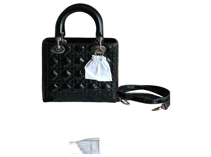 Dior Duchess Handtasche aus schwarzem Lackleder