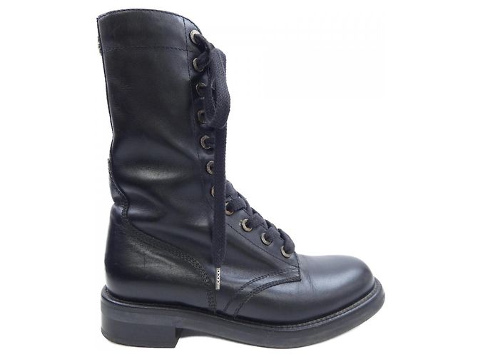 Timeless Chanel Boots Black