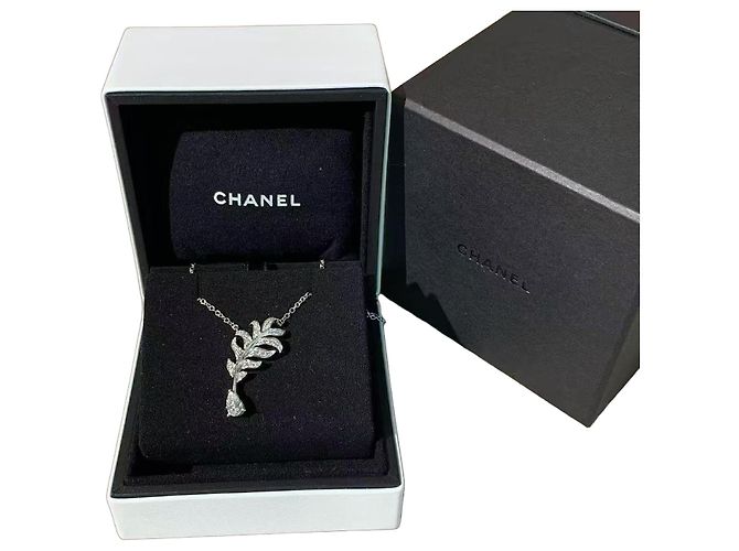 Collana Chanel PLUME in diamanti e oro bianco 18k Argento
