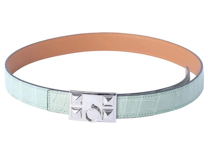 Cinto Hermès Médor em Jacaré Matte Vert d’Eau com Ferragens de Paládio Verde