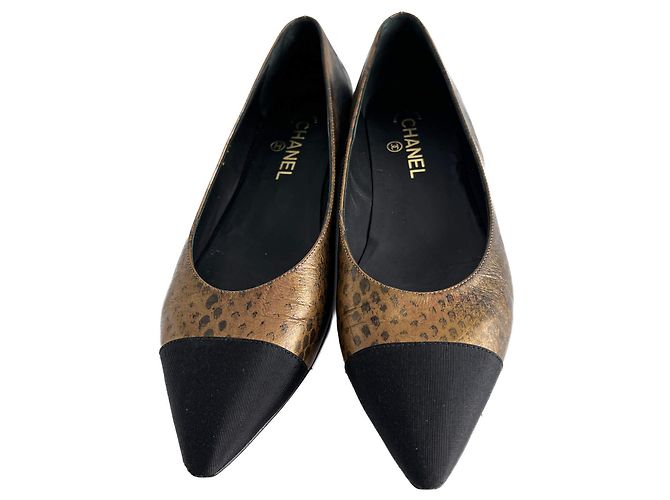 Timeless Chanel Cap-Toe Leather Printed Ballet Flats 40C Metallic Snake Golden