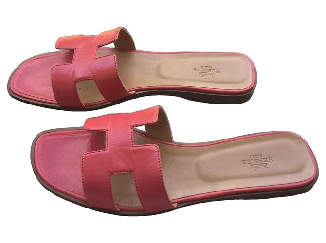 Hermès Oran leather sandals pink