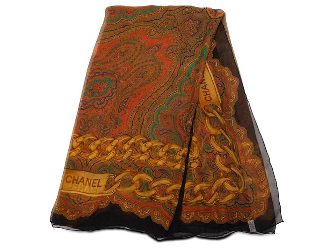Lenço de seda com corrente paisley marrom Chanel