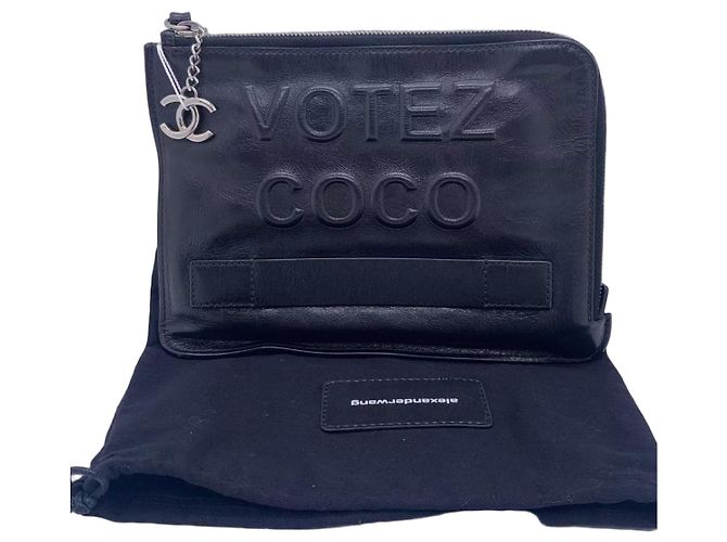 Clutch Chanel in pelle nera Nero