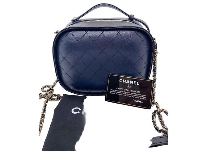 Borsa a tracolla Chanel blu in pelle con catena nera