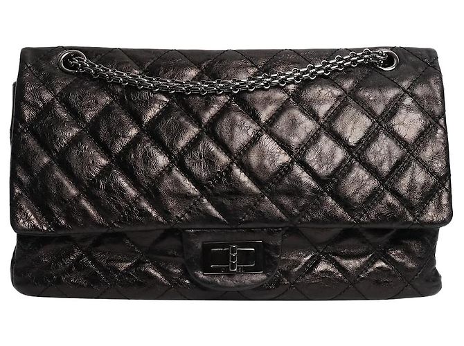 Chanel Bolsa de ombro em couro de cordeiro preto acolchoada 2.55 preta 2006