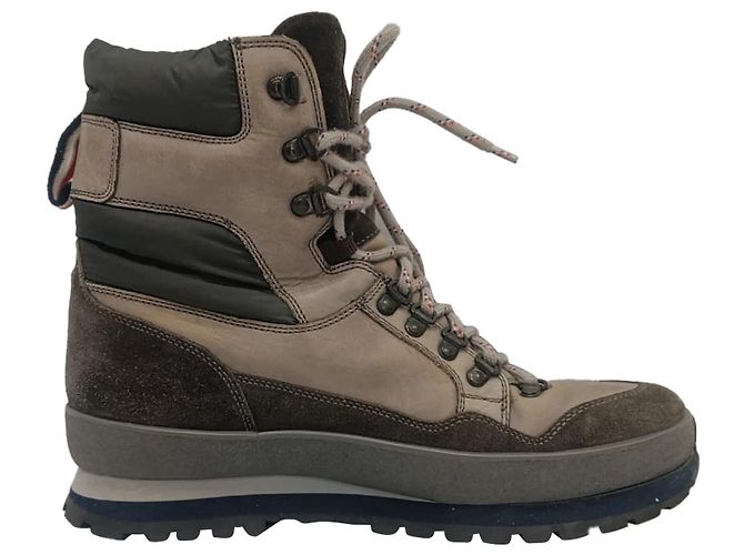 Stivali da trekking con lacci Moncler in pelle e camoscio marrone Rosso