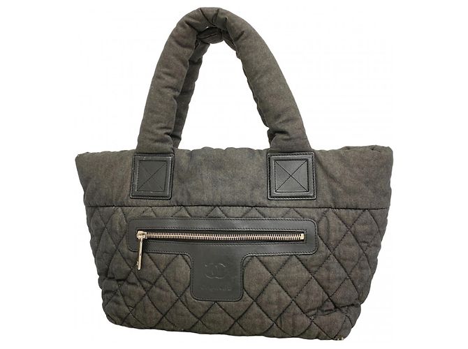 Bolsa tote em denim Coco Cocoon da Chanel Preto