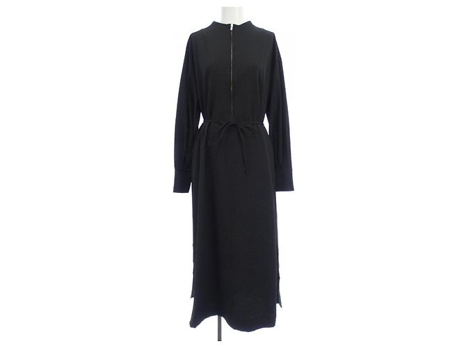 Autre Marque SALTPLUSJAPAN Kleid Schwarz
