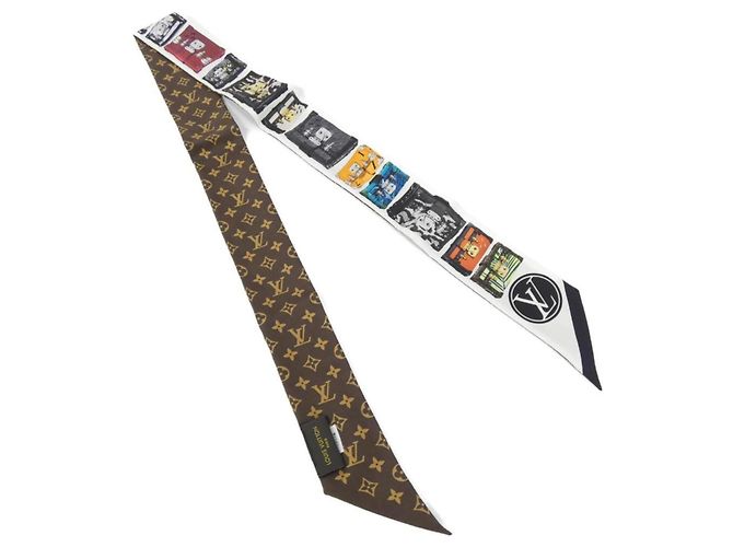 Cachecol/Cache-orelha Louis Vuitton Tribute Two Petite Malle Marrom