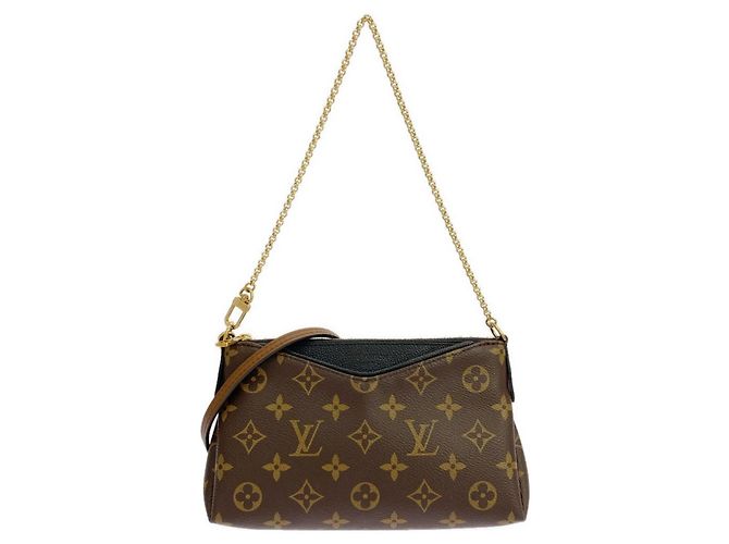Borsa a Spalla Pallas Monogram di Louis Vuitton Nero