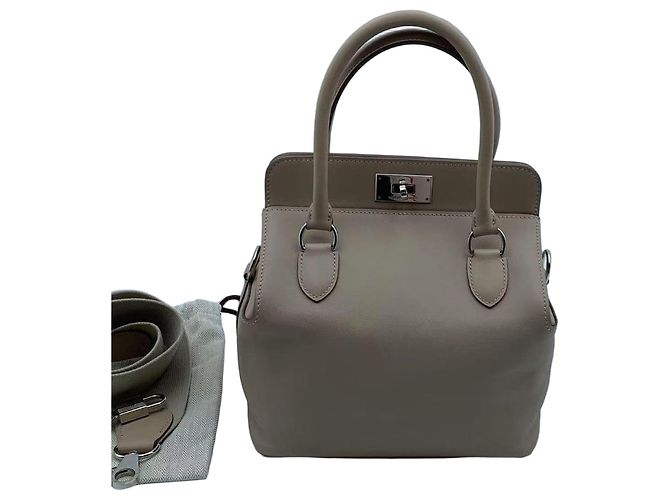 Bolsa de mão Hermès Toolbox 20 Milk Box em couro cinza