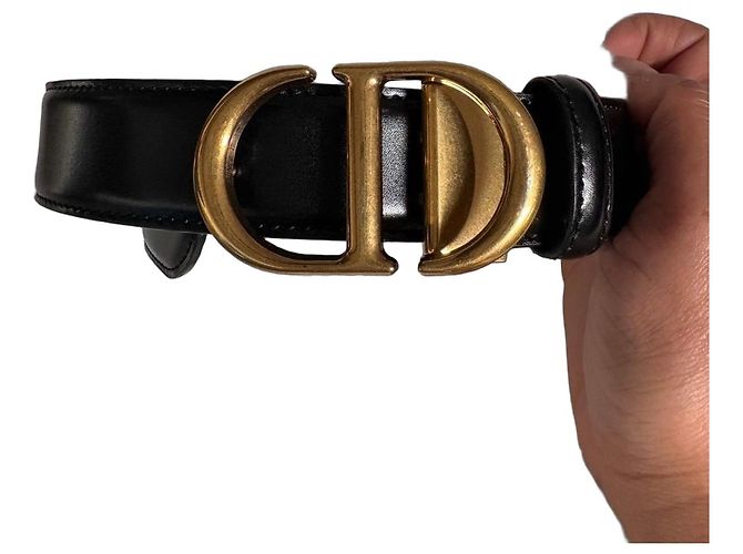Cinto Dior de couro preto com fivela CD dourada Dourado