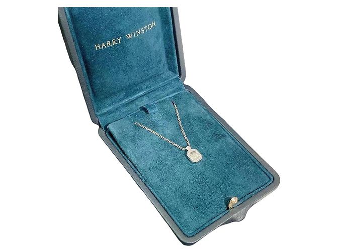 Colar Harry Winston de platina e diamantes Prata