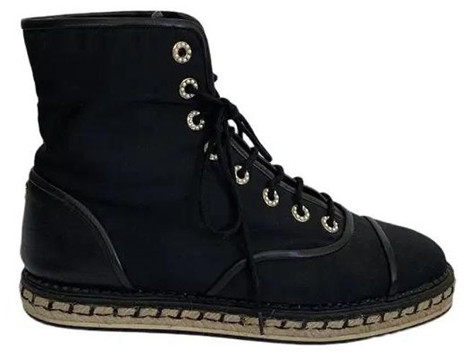Chanel Sneakers Espadrilles in Tessuto Nero con Lacci
