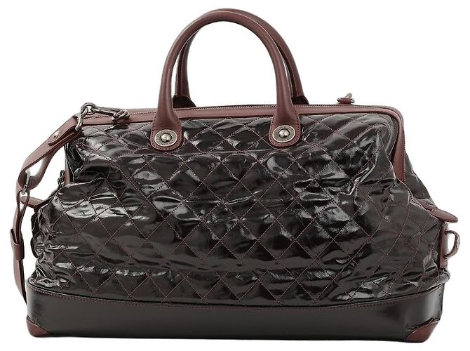 Chanel Gran Tote en Cuero Charol Burdeos