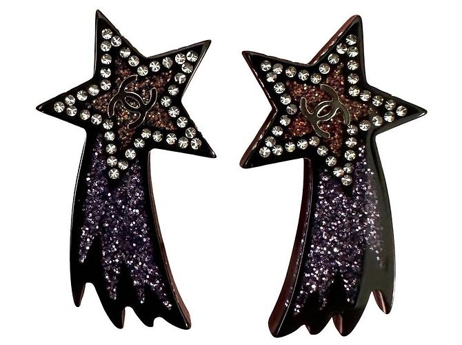 Coco Crush Orecchini Chanel CC Stelle in resina Nero