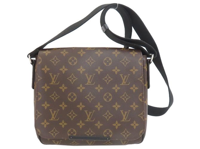 Bolsa de Ombro Louis Vuitton M40935 District PM Monogram Macassar Marrom Preto Monograma