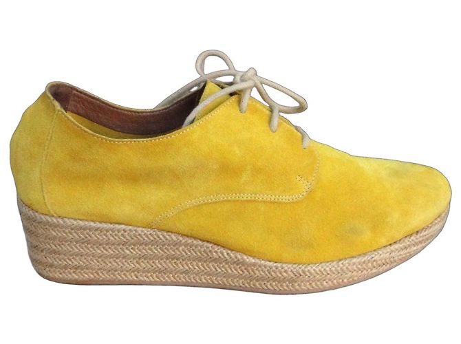 Derbies Sessun Bloom in scamosciato giallo 