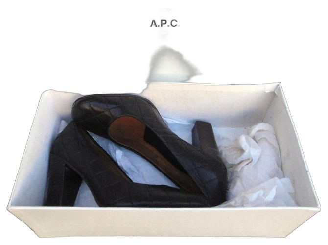 Apc Black Leather Pumps 8cm Heels