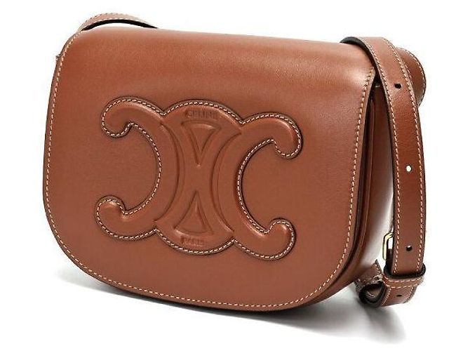Céline Bolsa Triomphe Folco em couro de bezerro liso Marrom