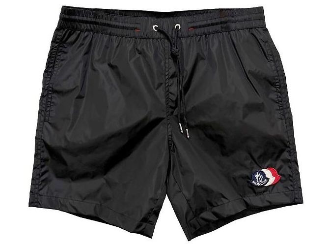 Moncler Schwarze Badeshorts mit dreifarbigem Logo-Patch