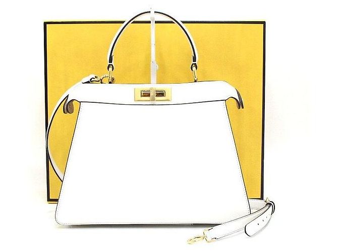 Fendi Bolsa Tote e Bolsa de Ombro Peekaboo Média em Couro Branco