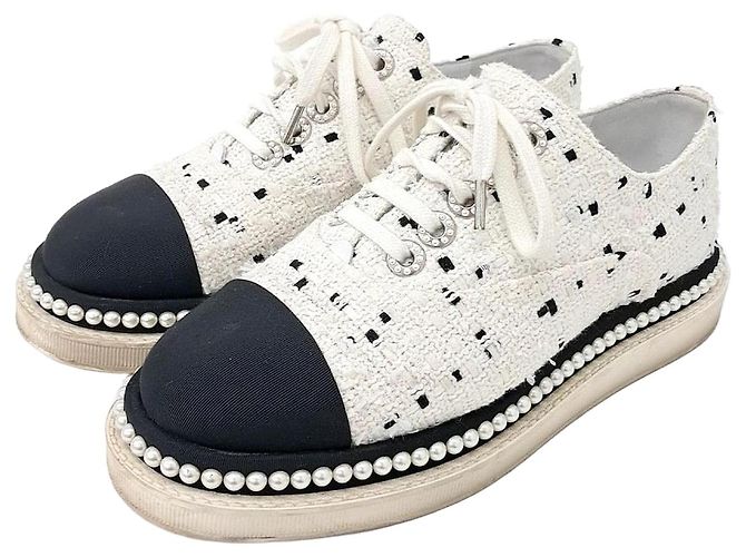 Baskets en Tweed Chanel Blanc