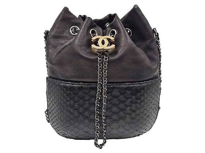 Chanel Bolsa Gabrielle Pearl Preto