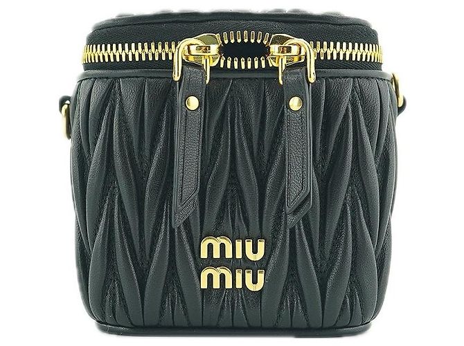 Miu Miu Borsa a tracolla mini in pelle nappa trapuntata nera Nero