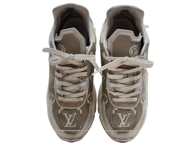 Louis Vuitton Baskets de running Marron