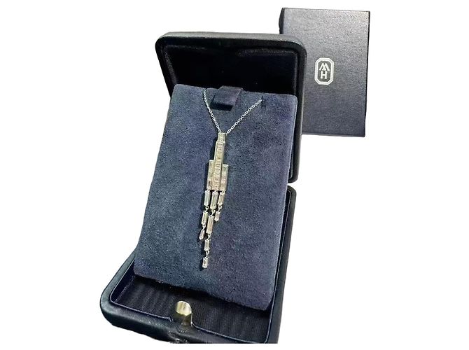 Harry Winston Platinum Tassel Diamond Necklace Silvery