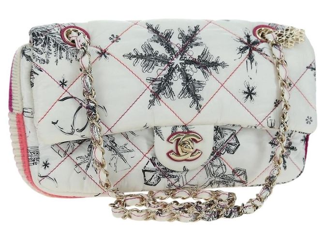 CHANEL Matelassé 26 Bolsa de Ombro com Corrente Nylon Branco Ouro CC Auth 176536SAV