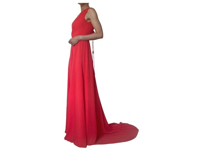 Autre Marque Belma Tvico Rotes Maxikleid mit Einem Schulterträger
