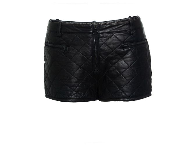 3.1 Phillip Lim Bermuda de couro matelassado Philipp Lim Preto